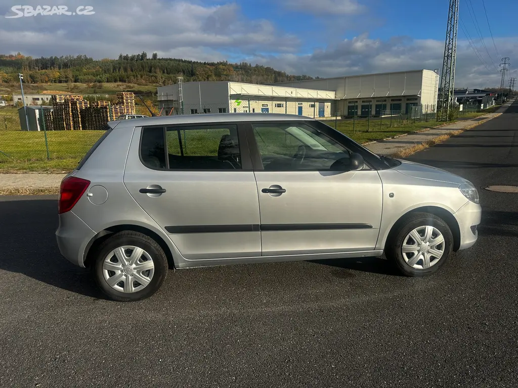 Škoda FABIA 1.4 16V - fotka 6