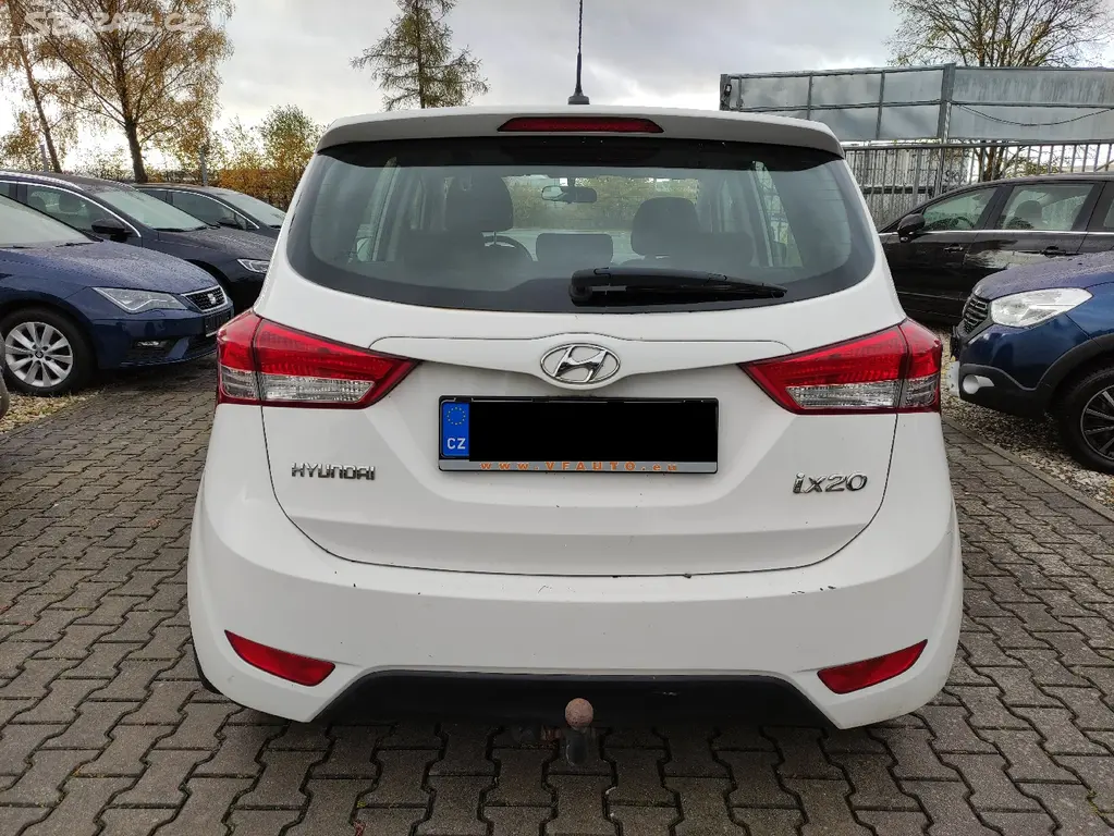 Hyundai ix20 1.4i CVVT 66KW,ZÁVĚS,KLIMA, 1.MAJITEL - fotka 5