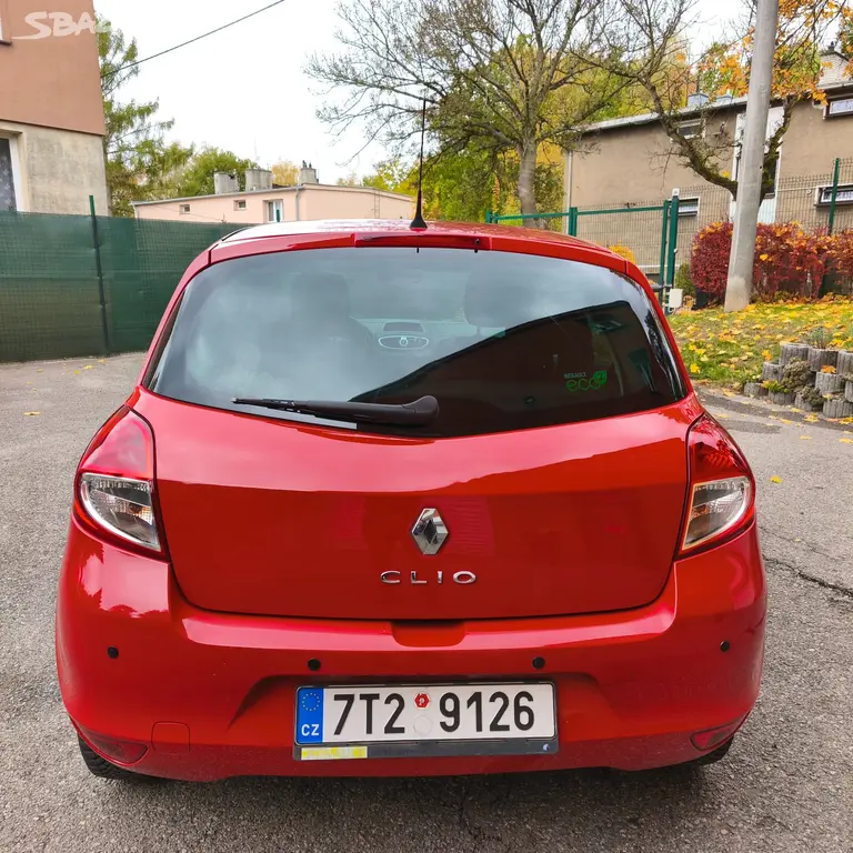 Renault Clio 1.2 16V 55kw,poctivých 163tkm,rok2011 - fotka 6