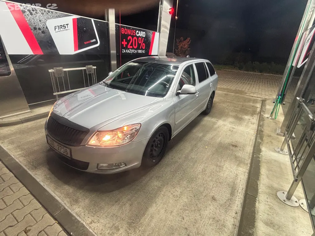 Škoda Octavia 2.0TDI 2012 - fotka 3