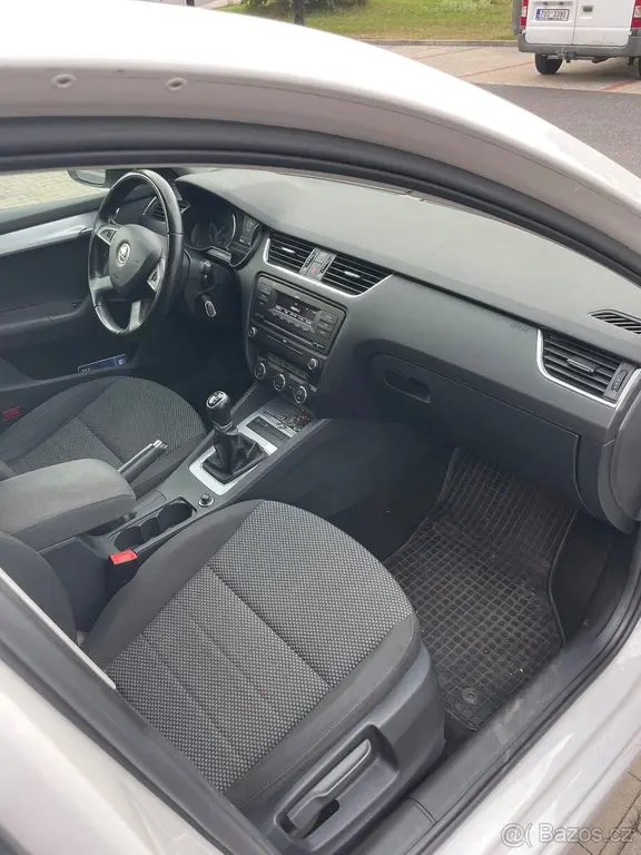 Škoda Octavia 1,2 TSI 77 kw - fotka 6