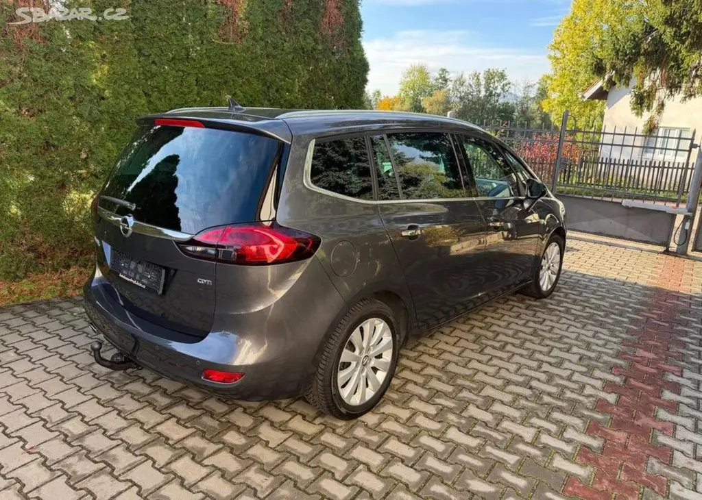 Opel Zafira 2,0CDTi/120KW , 7 Míst ,Tažné nafta - fotka 4