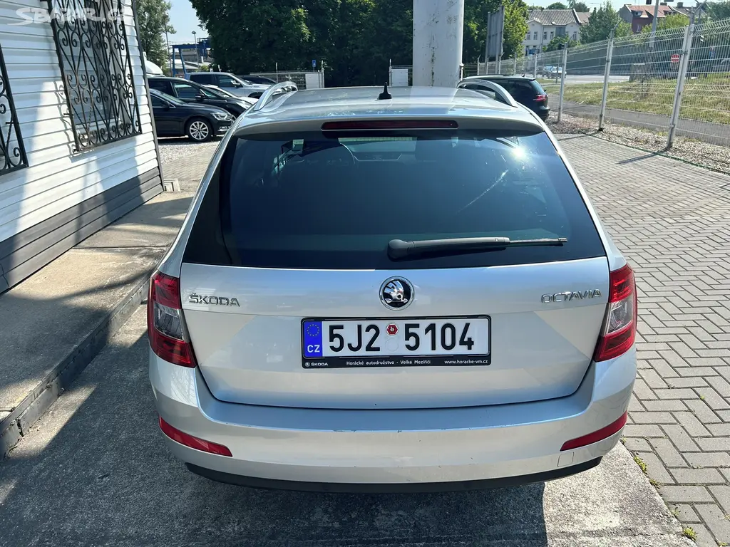 Škoda Octavia 2.0 TDI Style DSG 2016 - fotka 6