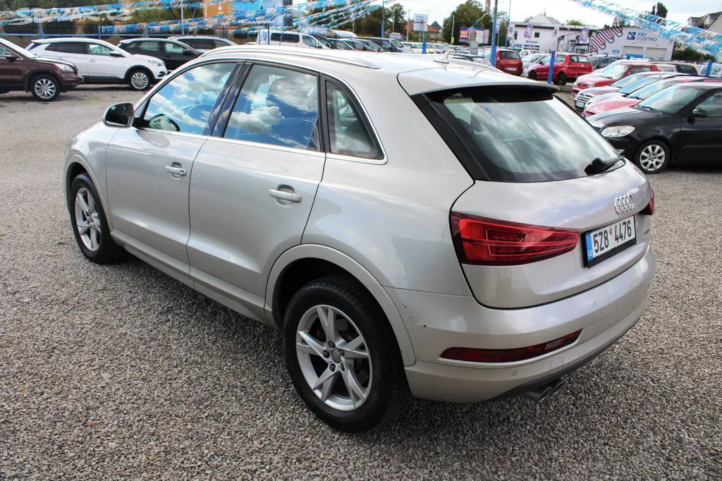 Audi Q3 2.0TDI QUATTRO S-TRONIK LED - fotka 5