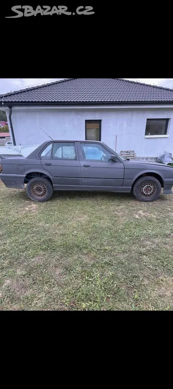 BMW E30 316i - fotka 3