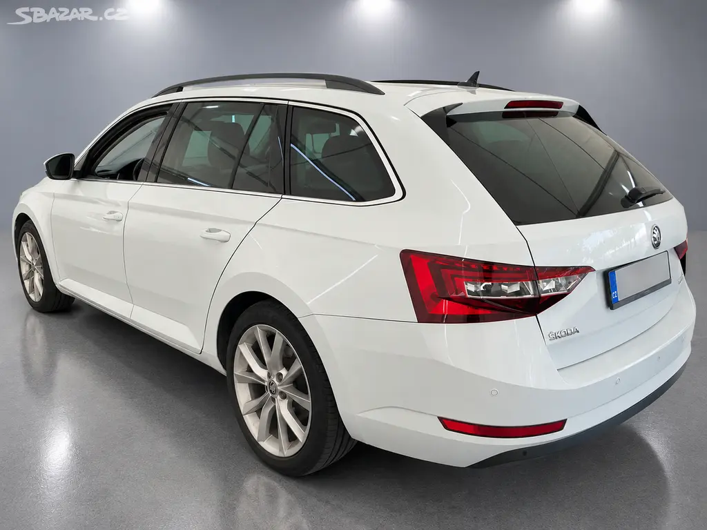 Škoda Superb 3 Combi 2.0tdi 110kW ELEGANCE ZARUKA - fotka 2