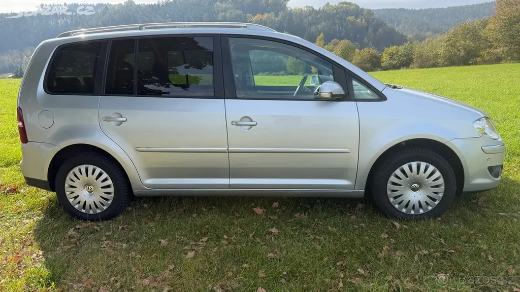 Volkswagen Touran 1,9 TDI 77KW - fotka 3