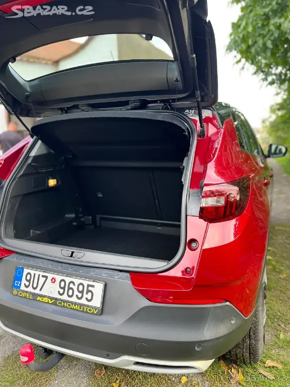 Opel Grandland 1,2 96kW, TOP stav,1.majitel - fotka 3