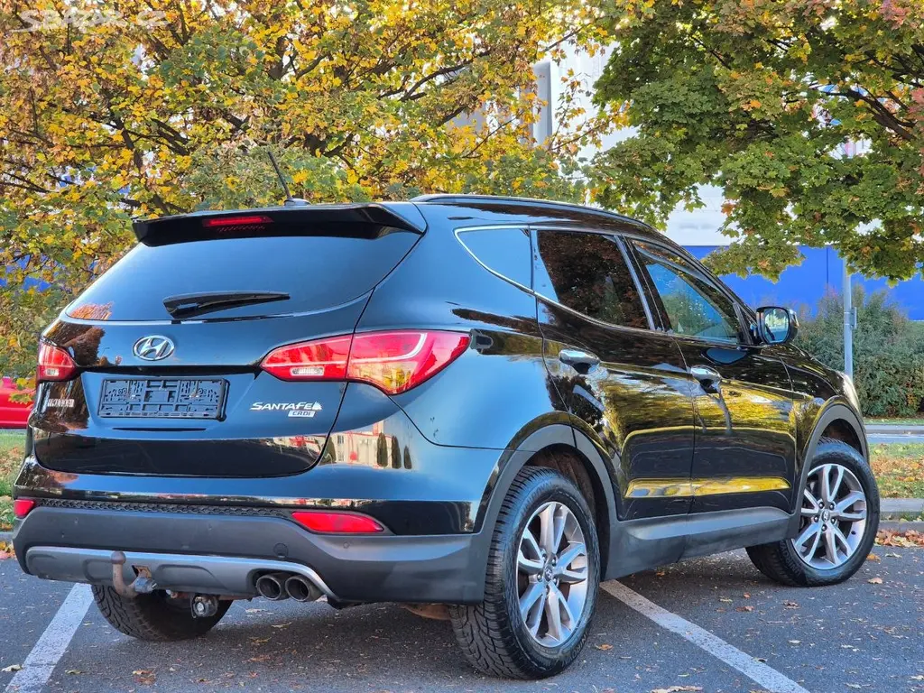 Hyundai Santa Fe 2.2D Automat - fotka 6