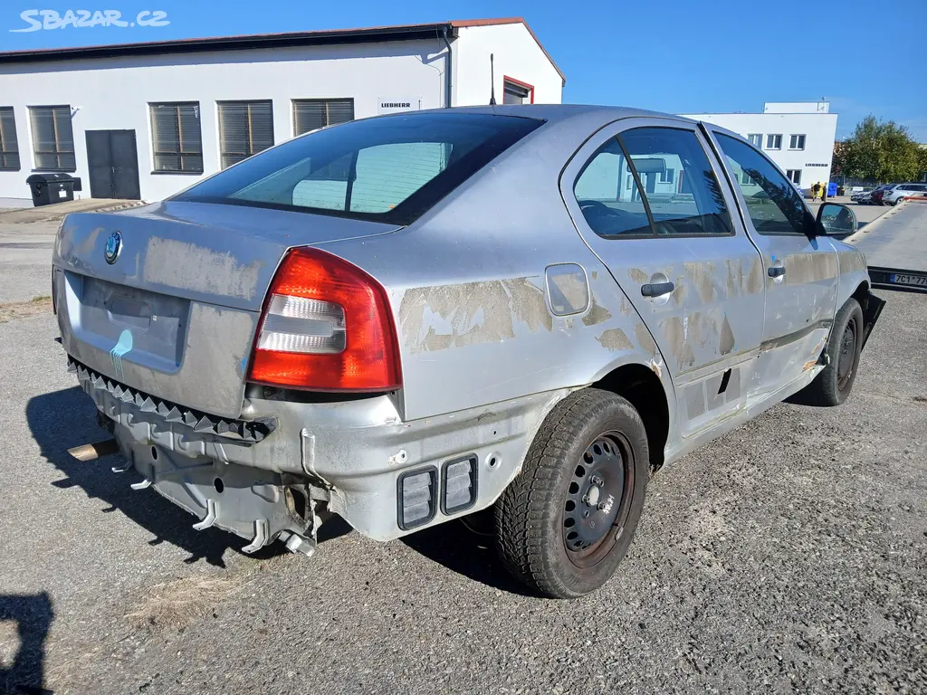 Škoda Octavia, 1.6MPI, 75kW, man., ČR - fotka 5