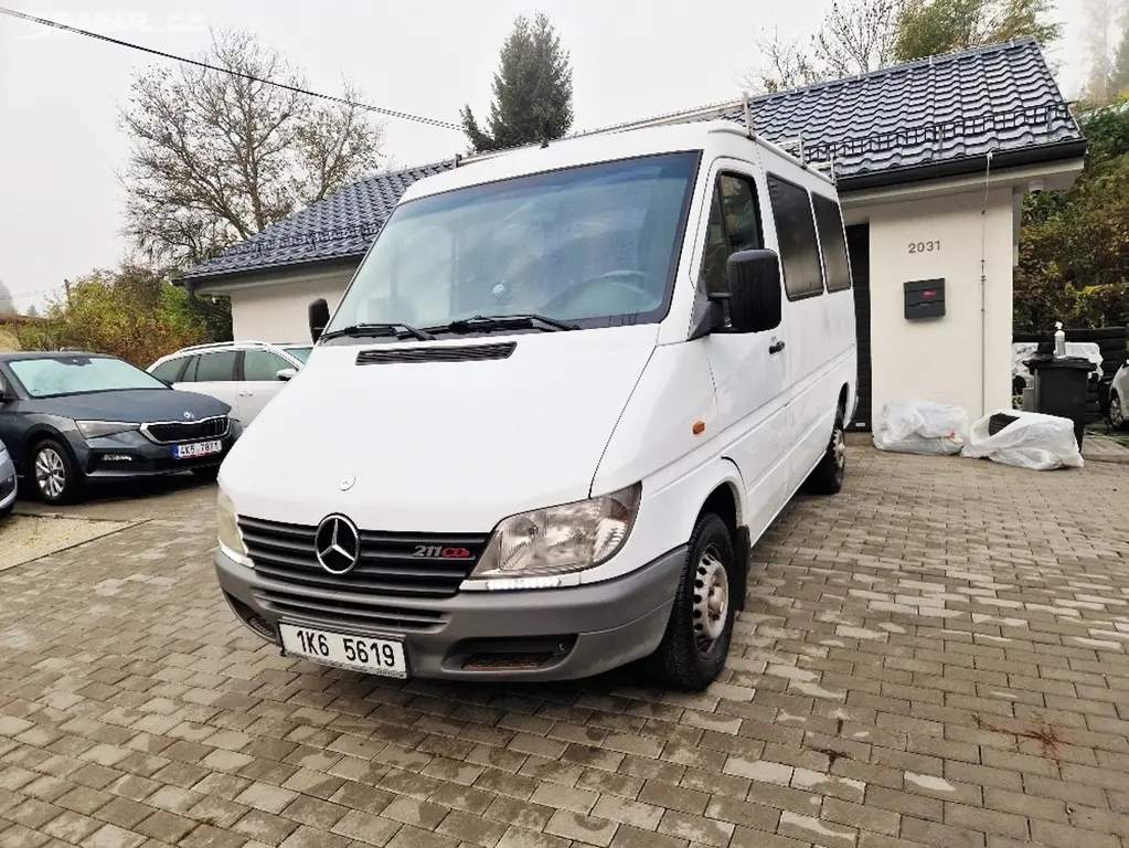 Mercedes-Benz 211, M-B Sprinter 221 CDi, 9 míst - fotka 2