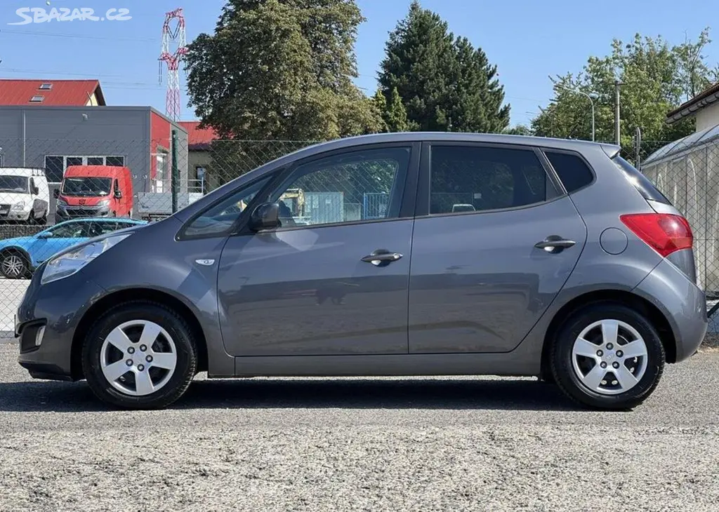 Kia Venga 1.4CVVT 66kw KLIMA PANORAMA manuální - fotka 4
