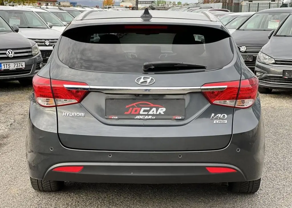 Hyundai i40 1.7CRDi NAVI KAMERA TEMPOMAT manuální - fotka 6
