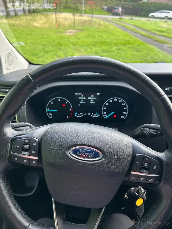 Ford Tourneo Custom 2,0 Titanium X L1 2022 136 k - fotka 6