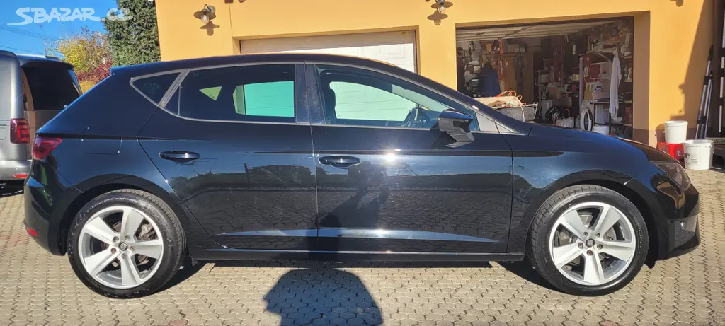 Seat Leon FR 1,4TSi 92kW benzín FuLLeD - fotka 4