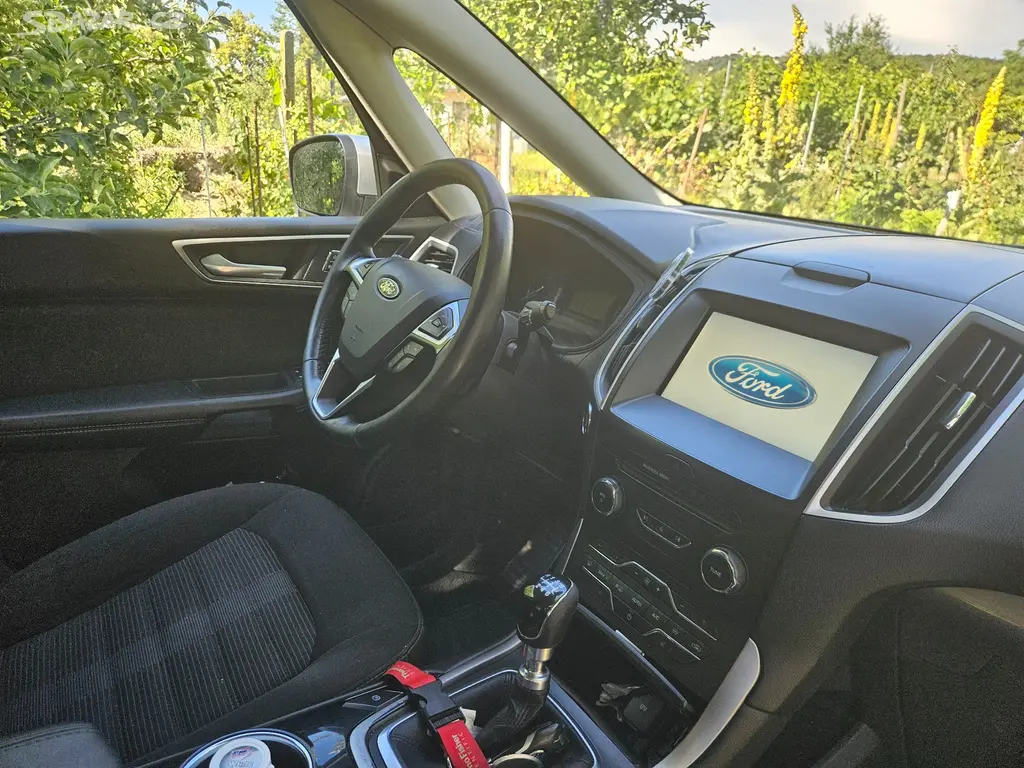 Ford Galaxy 2016 - fotka 3