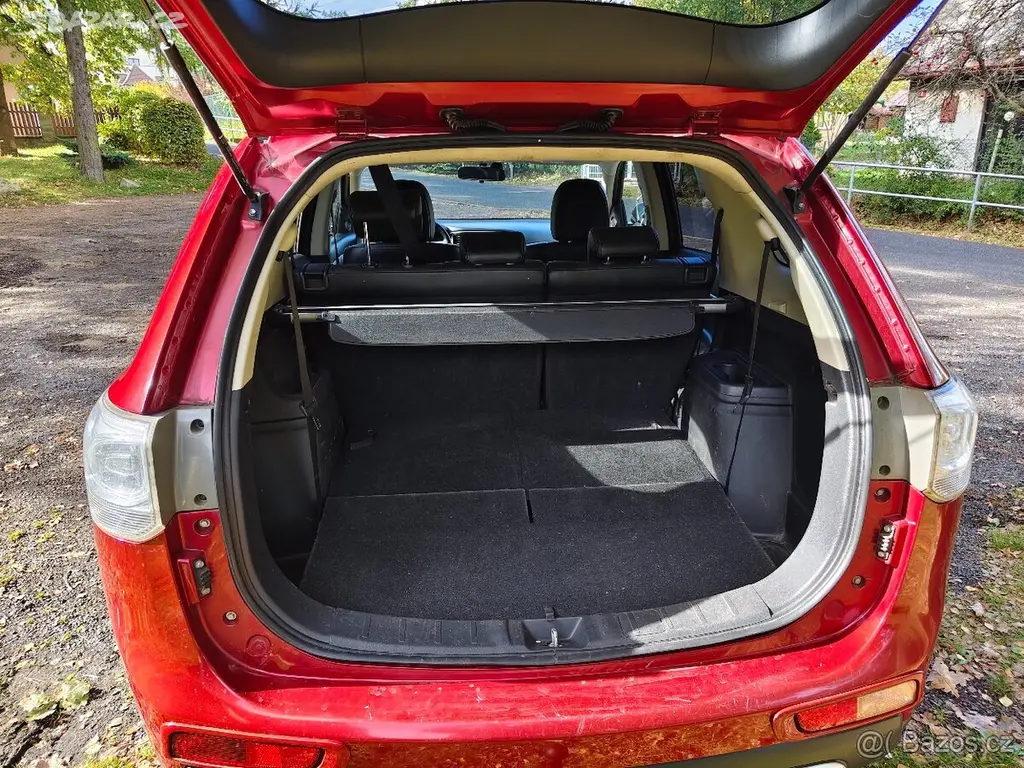 Mitsubishi Outlander 2.2 r.v.2015 4X4 - fotka 3