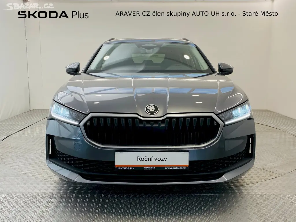 Škoda Superb, 2.0 TDI 110kW DSG Essence - fotka 4