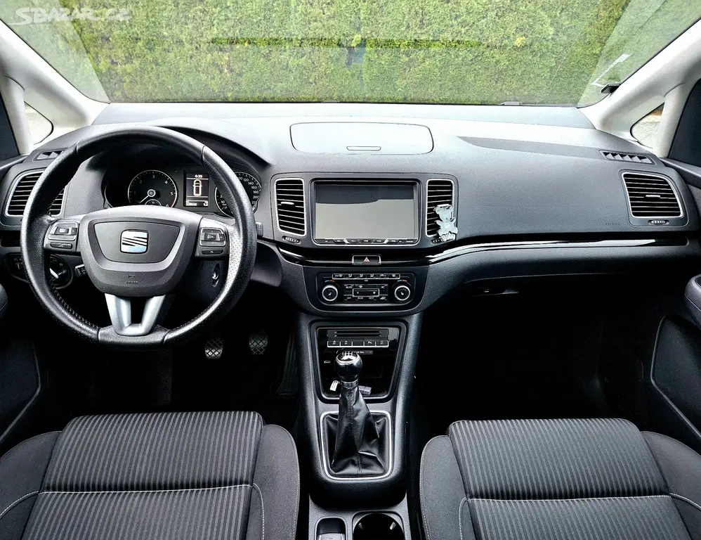 Seat ALHAMBRA 2.0TDI STYLE! 7 MÍST,EL.TAŽNÉ,PANO! - fotka 5