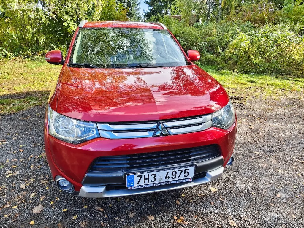 Mitsubishi Outlander 2.2 r.v.2015 4x4 - fotka 4