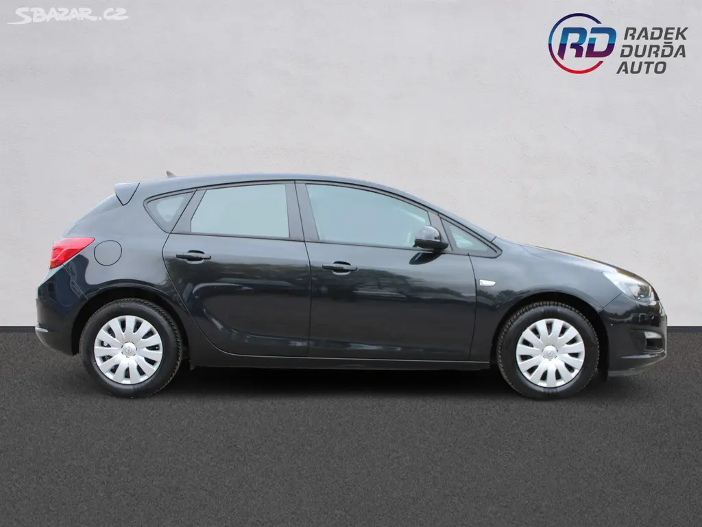 Opel Astra 1,4 i ČR,1.MAJITEL,52TKM,2014 - fotka 4