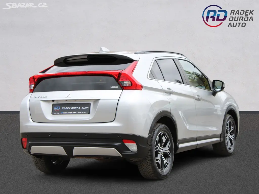 Mitsubishi Eclipse Cross 1,5 T AT,4x4,INSTYLE,2021 - fotka 5