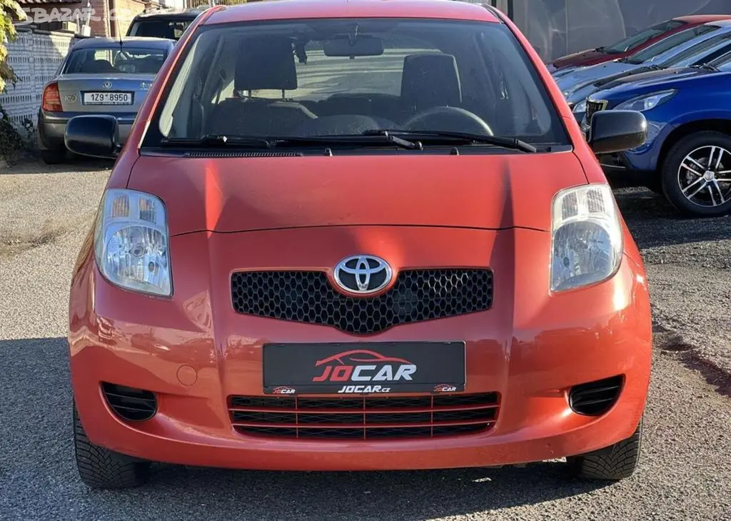 Toyota Yaris 1.0i 51KW ČR manuální - fotka 2