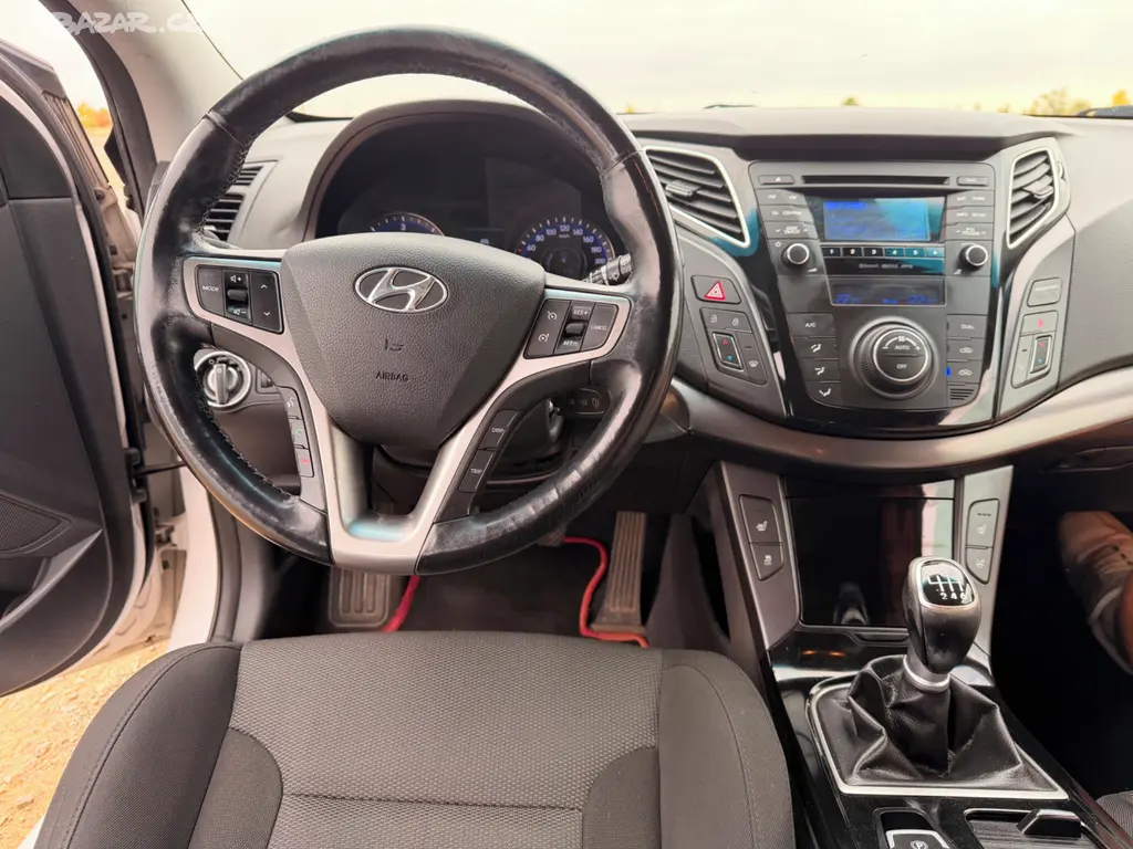 Hyundai i40 1,7 crdi r.v. 2015 - fotka 5