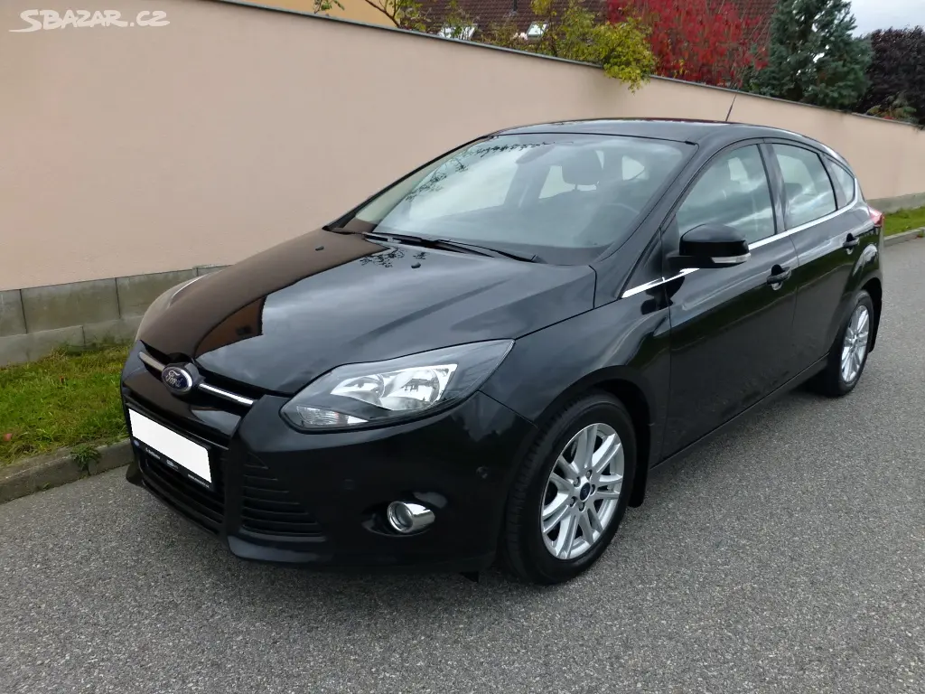 Ford Focus 1.6 110kw TITANIUM, pouze 66000km