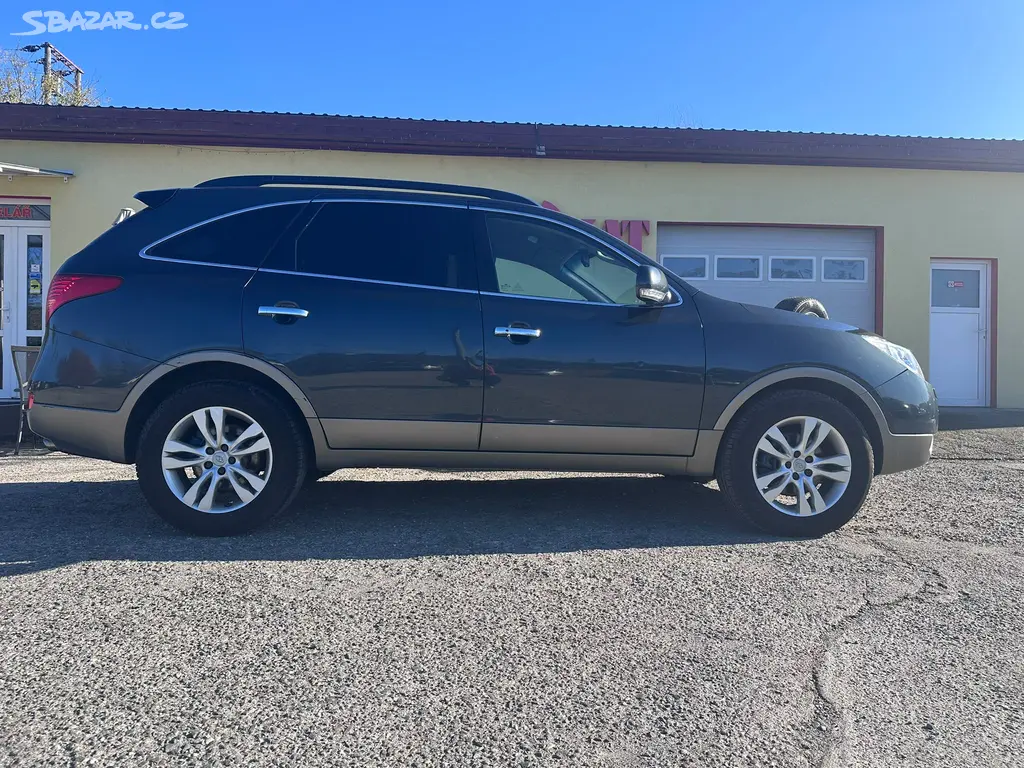 Hyundai ix55 3.0CRDi V6 4x4/7-míst/Výhřev - fotka 2