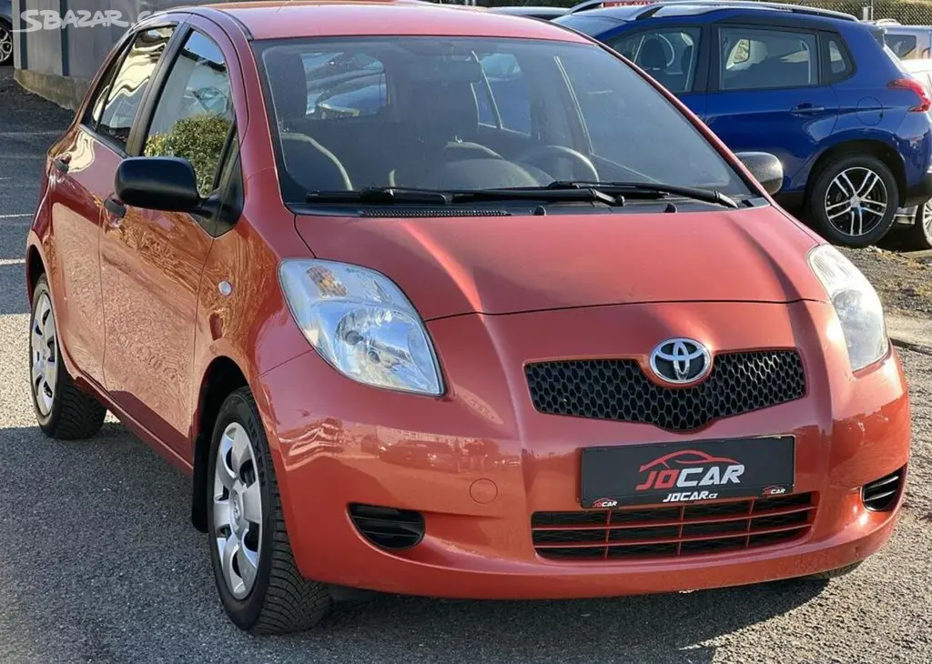 Toyota Yaris 1.0i 51KW ČR manuální - fotka 3
