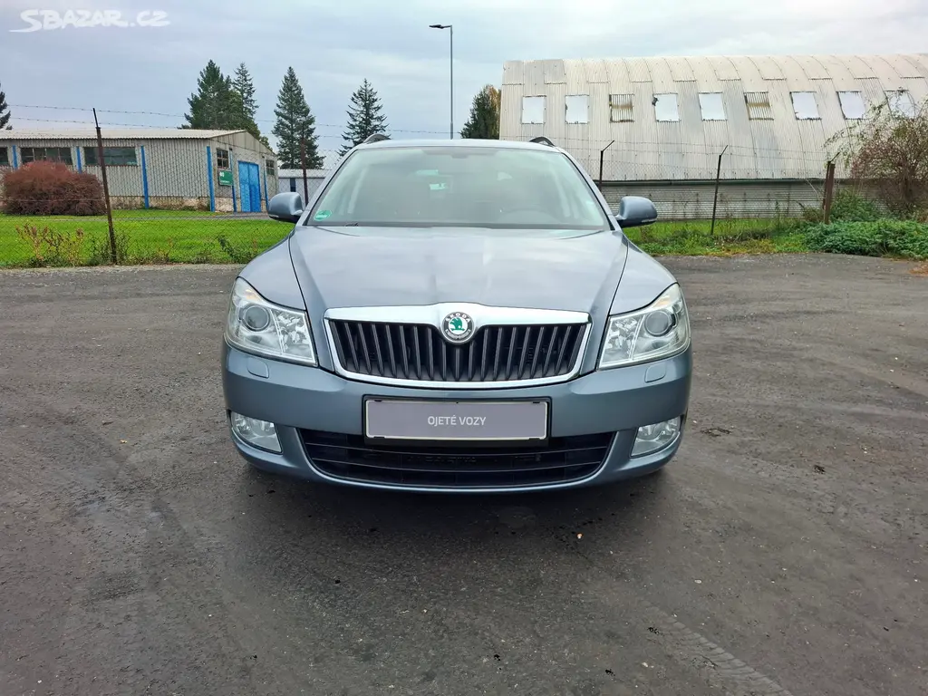 Škoda Octavia II kombi STYLE 1.4TSi 90kW,tažné zař - fotka 2