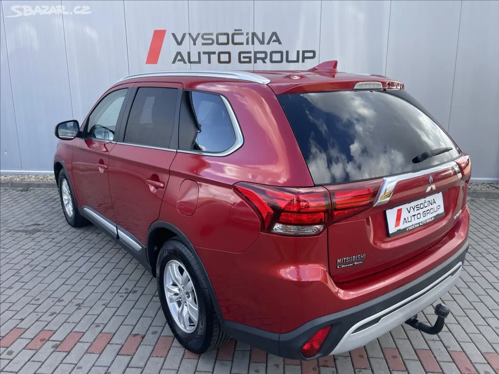 Mitsubishi Outlander, 2,0 INTENSE 4WD Nové ČR - fotka 2