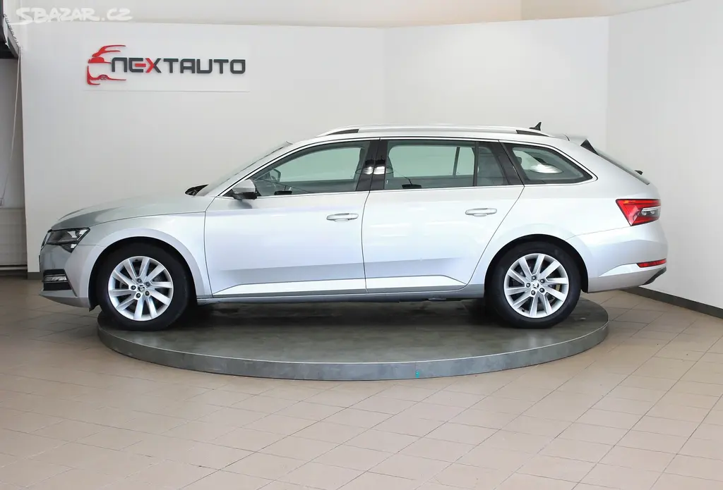 Škoda Superb, 1.4 TSI iV 160kW DSG STYLE - fotka 2